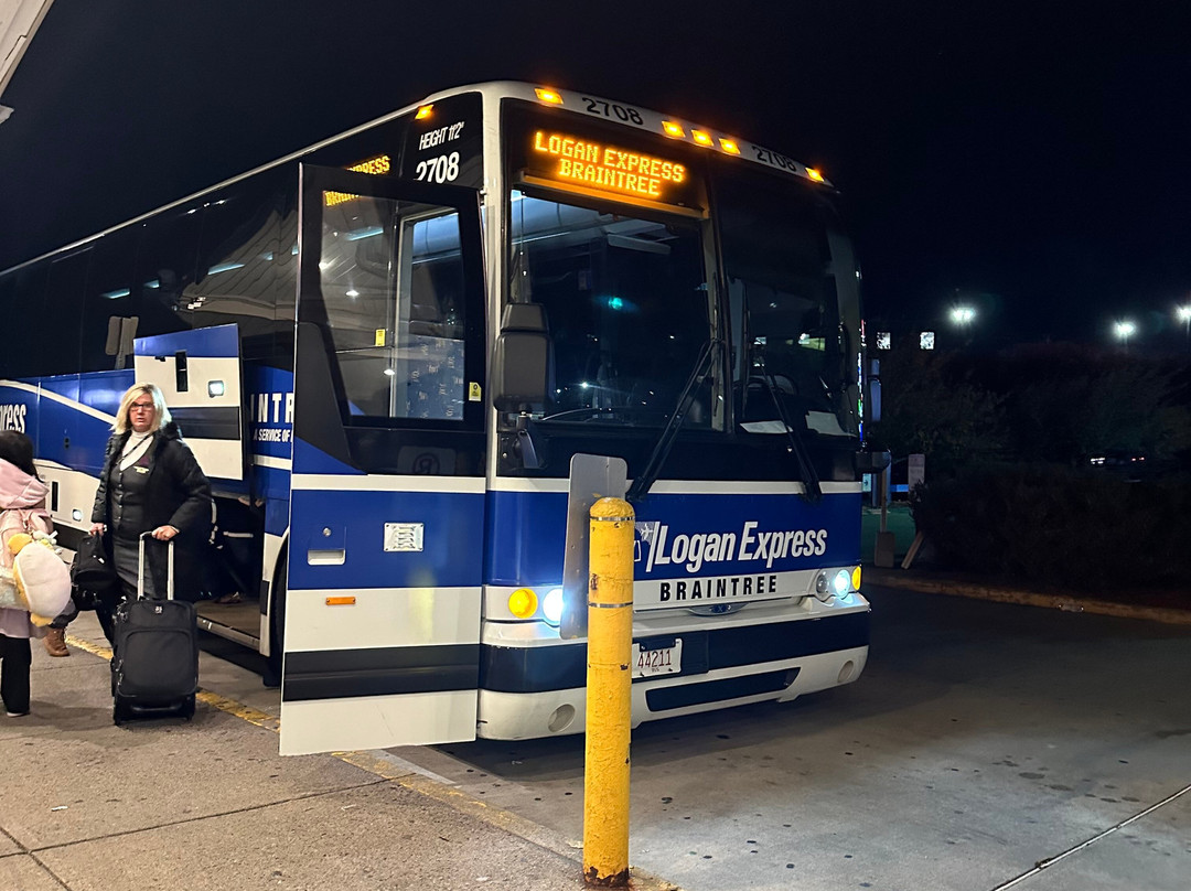 Logan Express景点图片