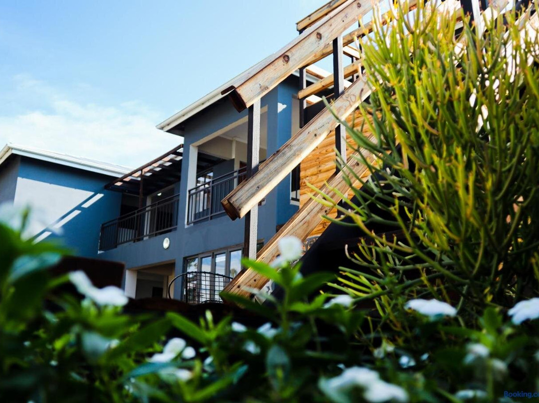 Happy Hen Guest Lodge