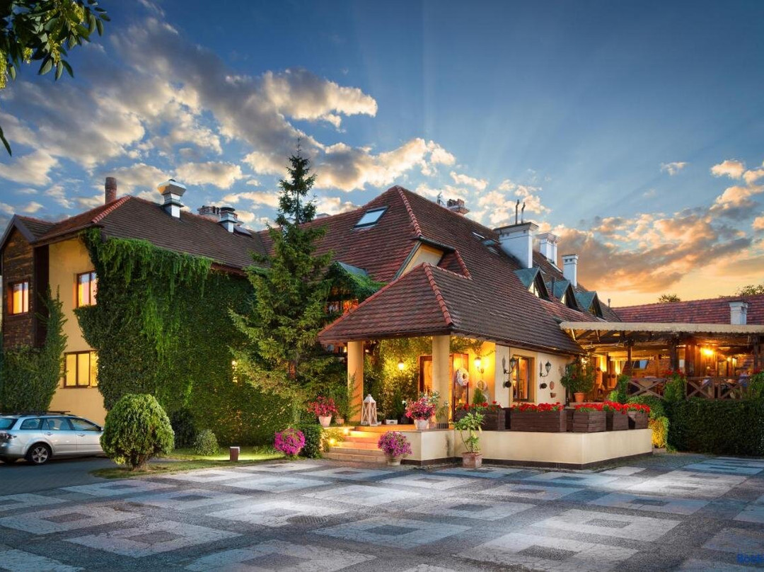 Pruszkow酒店住宿-Villa Riccona