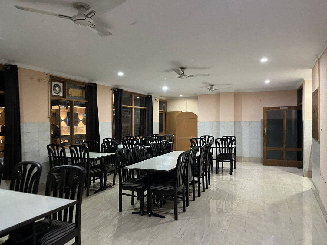 Hotel Highland Regency主图