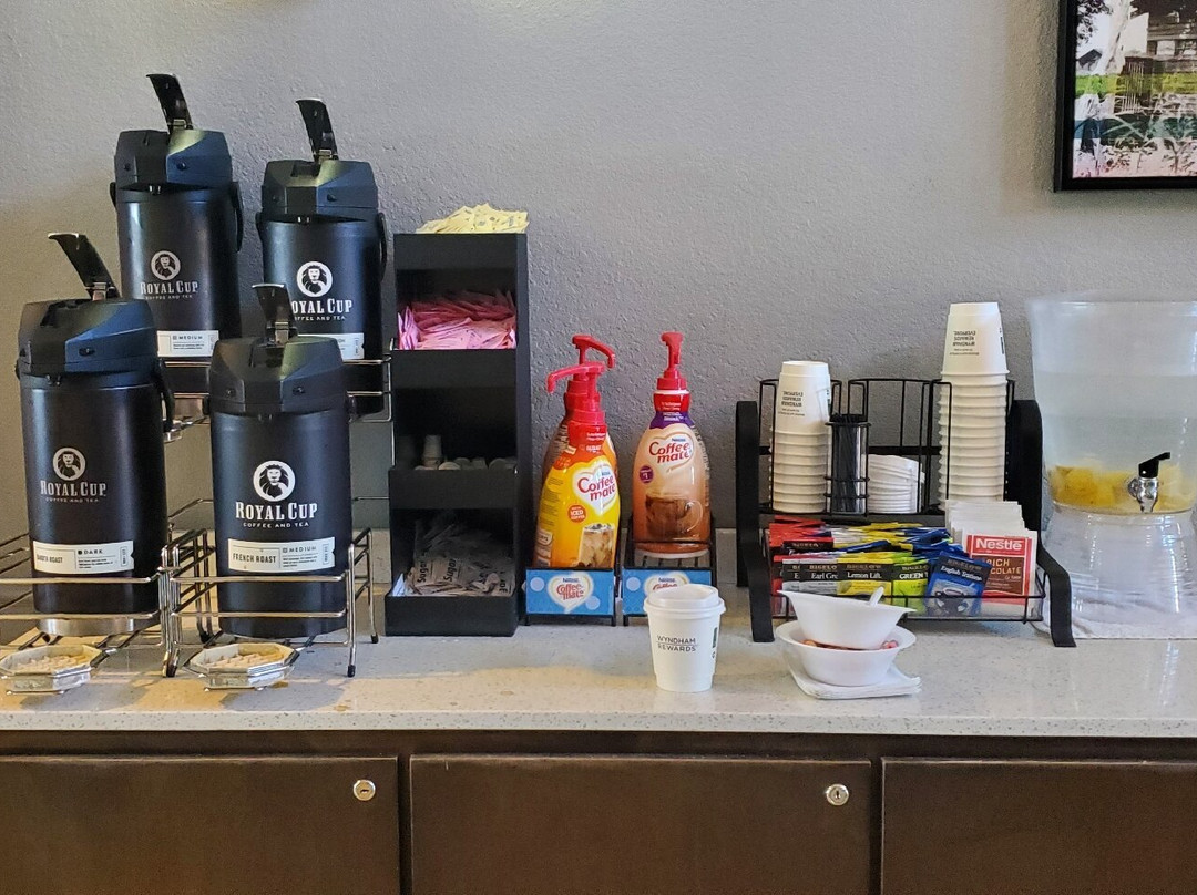 La Quinta Inn & Suites by Wyndham Kerrville主图