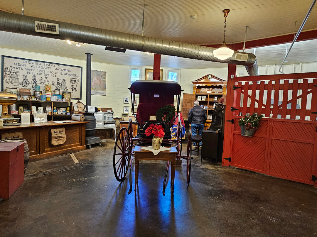J. E. Reeves Victorian Home & Carriage House Museum景点图片