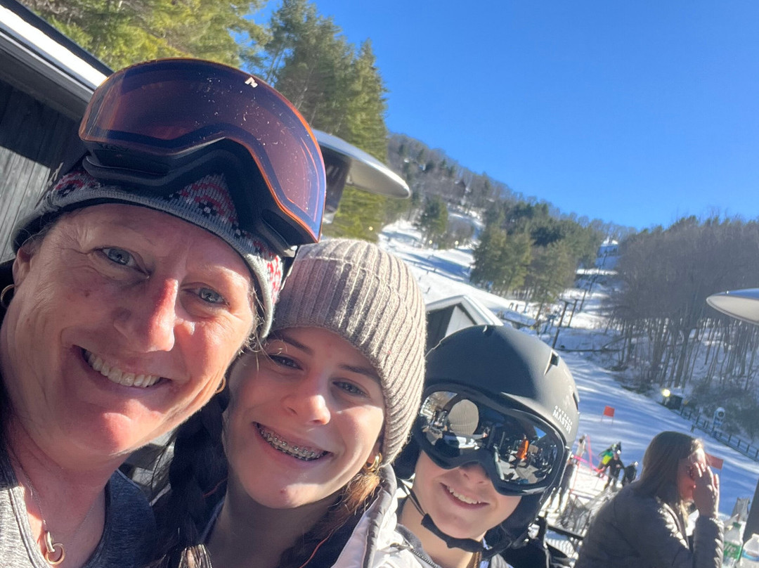 Hatley Pointe Ski Resort景点图片