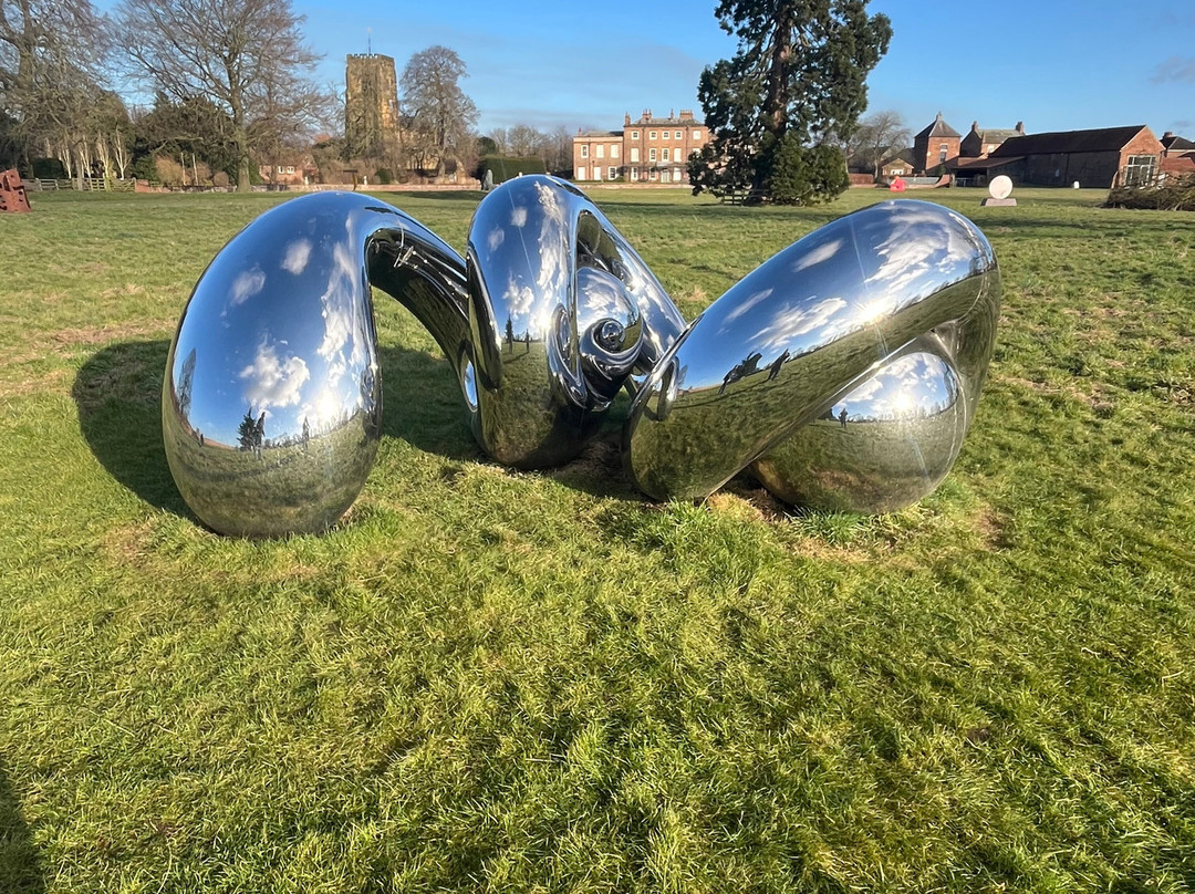 Thirsk Hall Sculpture Garden景点图片