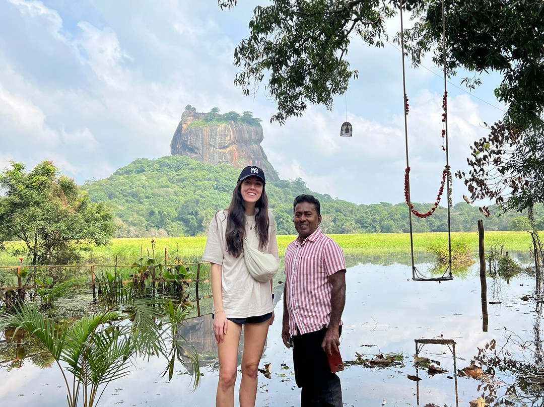 Kandyan Royal Taxi景点图片