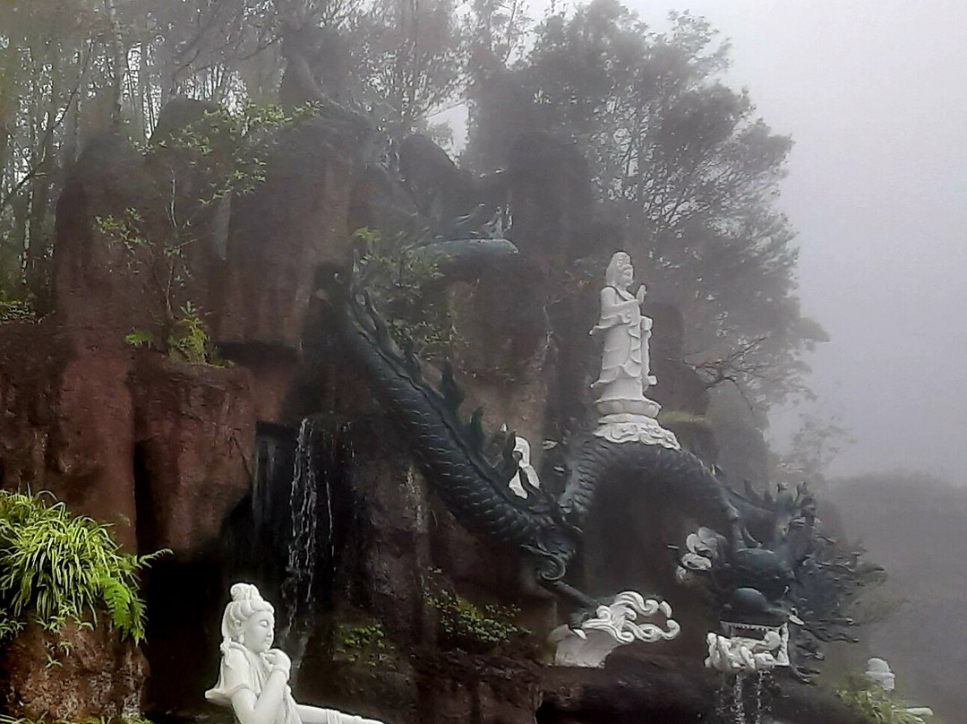 Bà Nà Hills-Hoa Phu必去景点