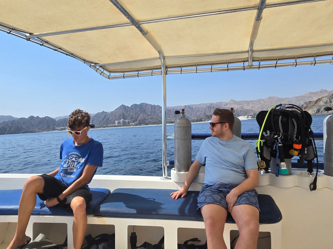 Blue Flow Diving-马斯喀特必去景点