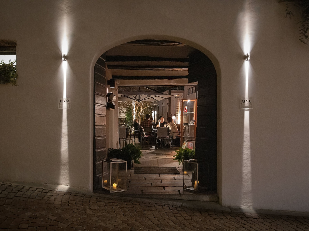 拉莫拉酒店住宿-UVE Rooms & Wine Bar