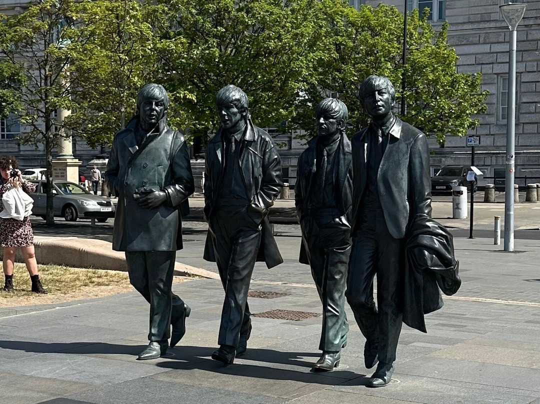 Beatles Statue-利物浦必去景点
