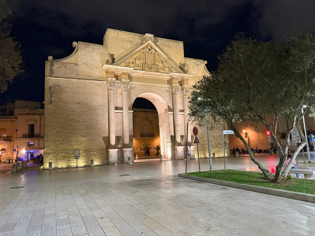 Porta Napoli-莱切必去景点