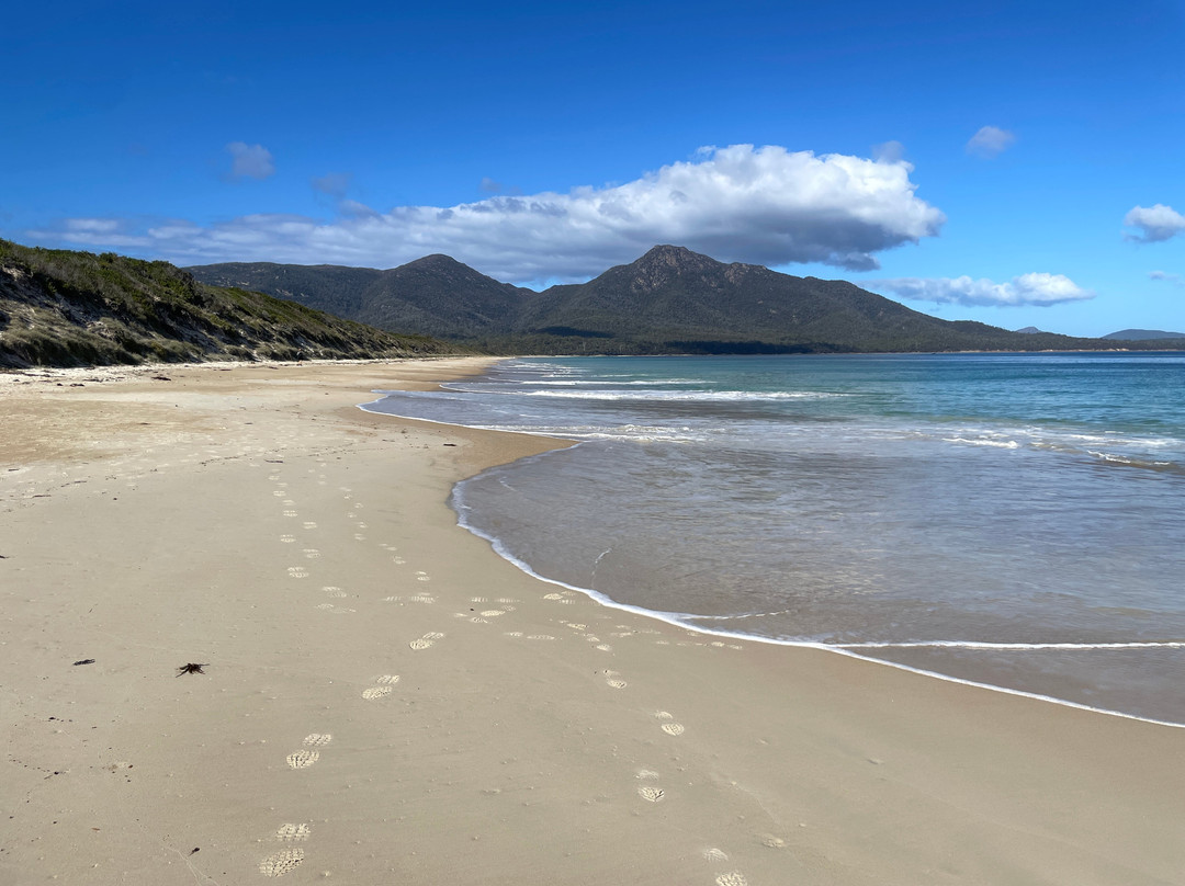 Hazards Beach景点图片