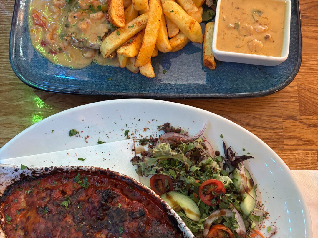 Dino's Mediterranean