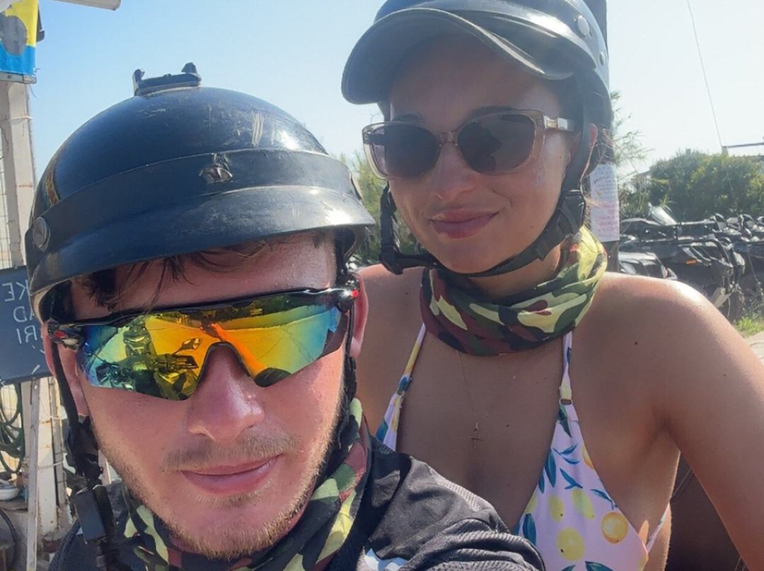 Georges bikes-Agios Georgios必去景点