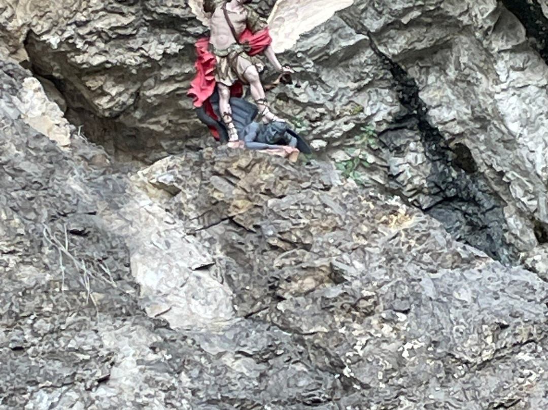 Eremo di Santa Caterina del Sasso-Leggiuno必去景点