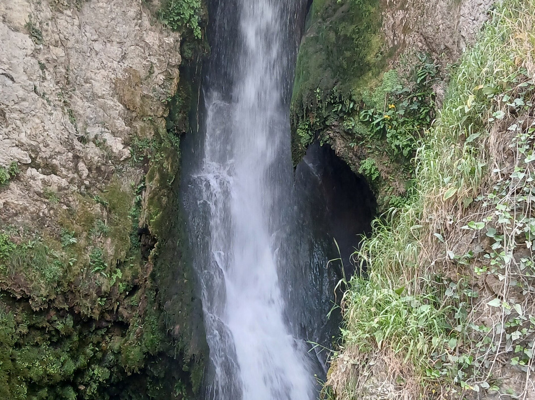 Dyserth Waterfall-Dyserth必去景点