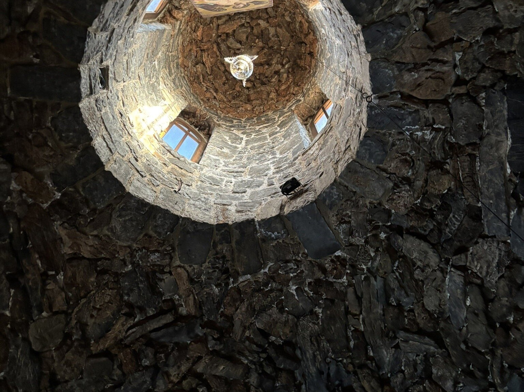 Naos Agíou Paḯsiou-Damnoni必去景点