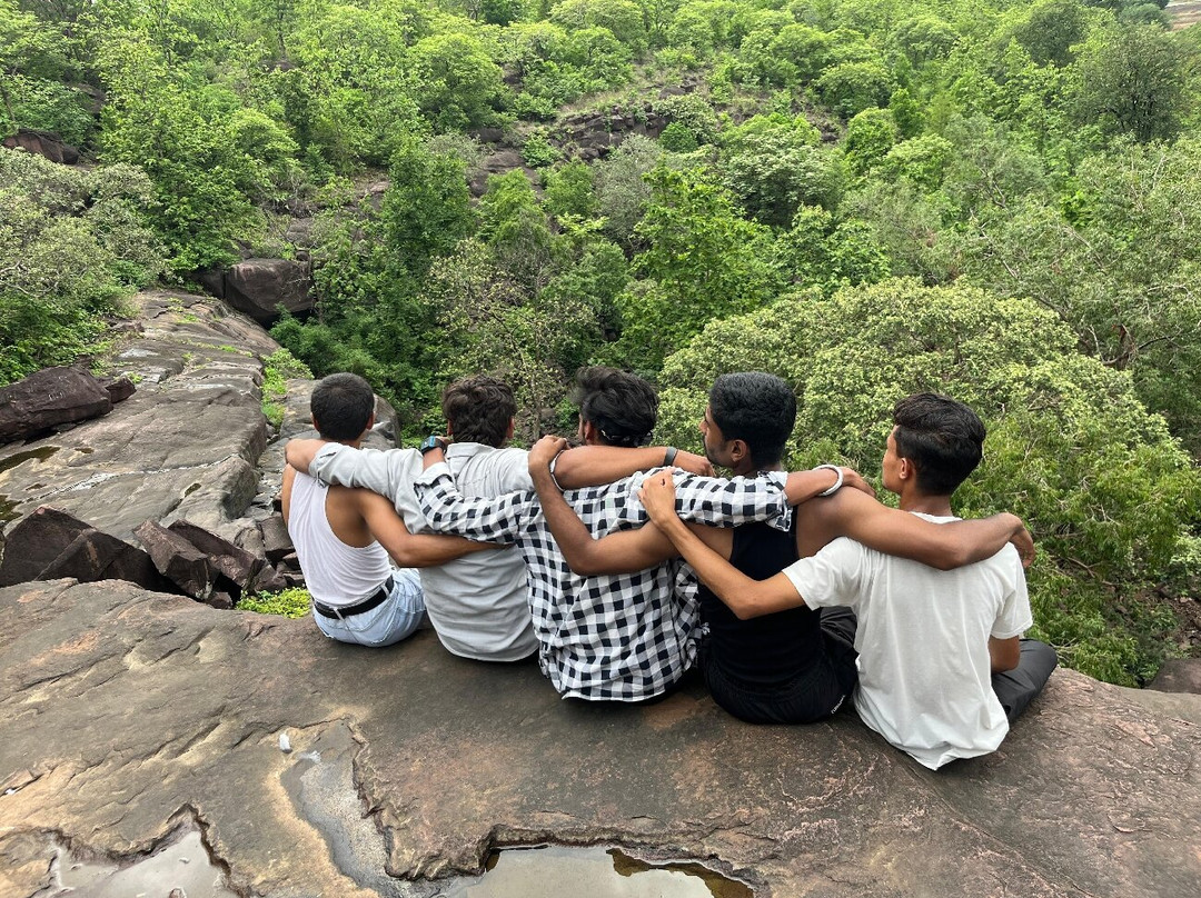 Mahadev Paani Waterfalls-Raisen必去景点
