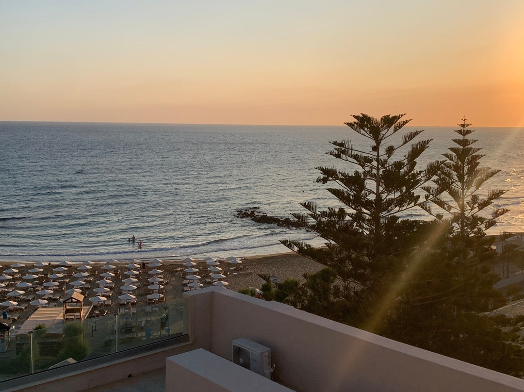 Themis Beach Hotel主图