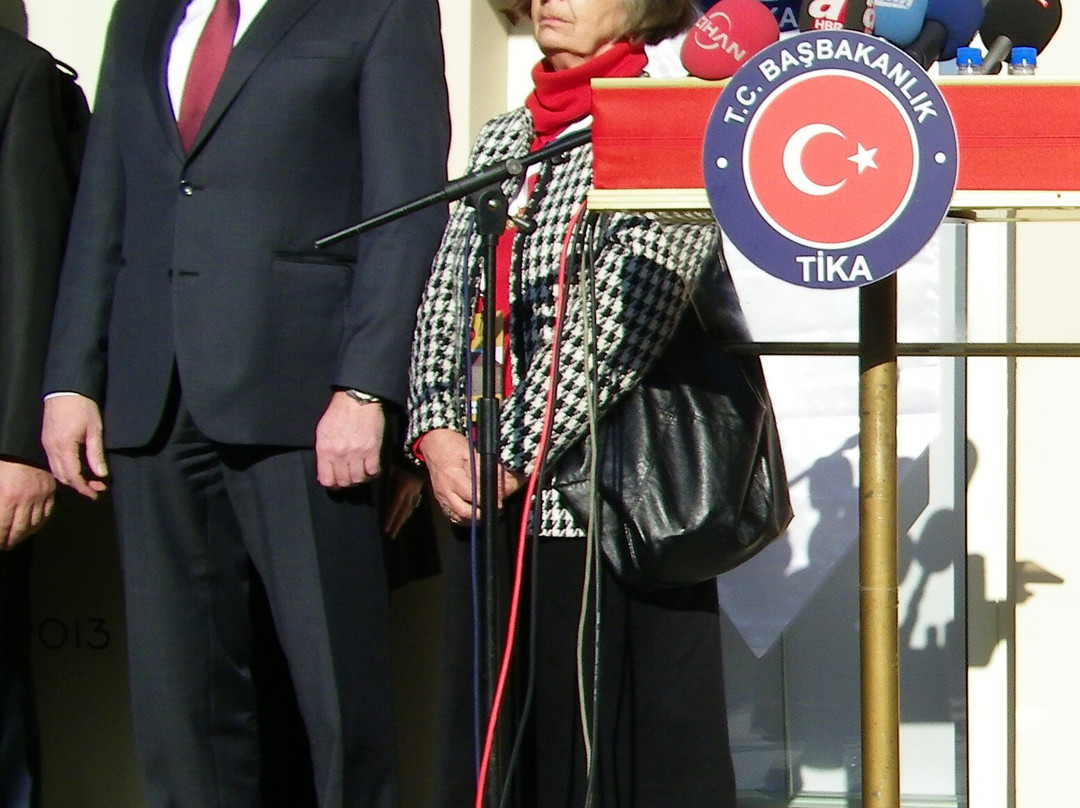 Rodna Kuca Alija Izetbegovica-Samac必去景点