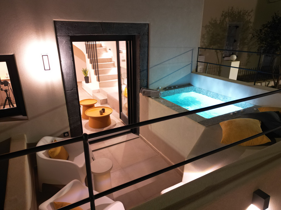 White Orchid Boutique Apartments