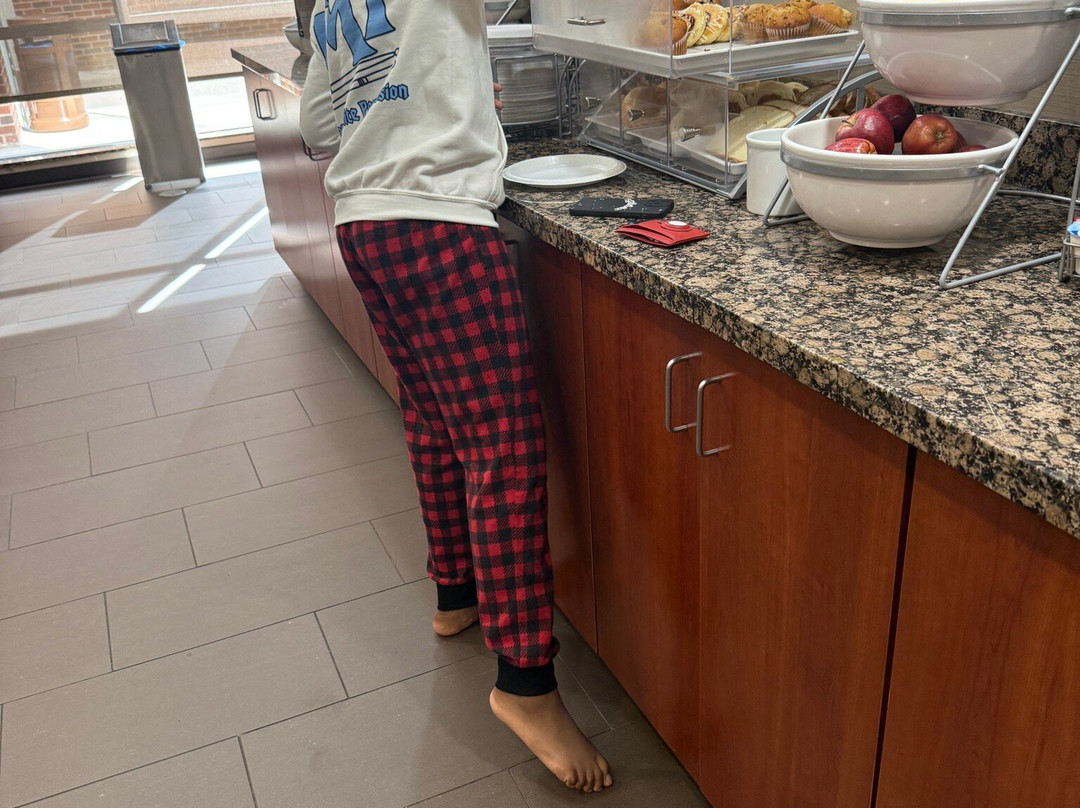 Comfort Suites Airport主图