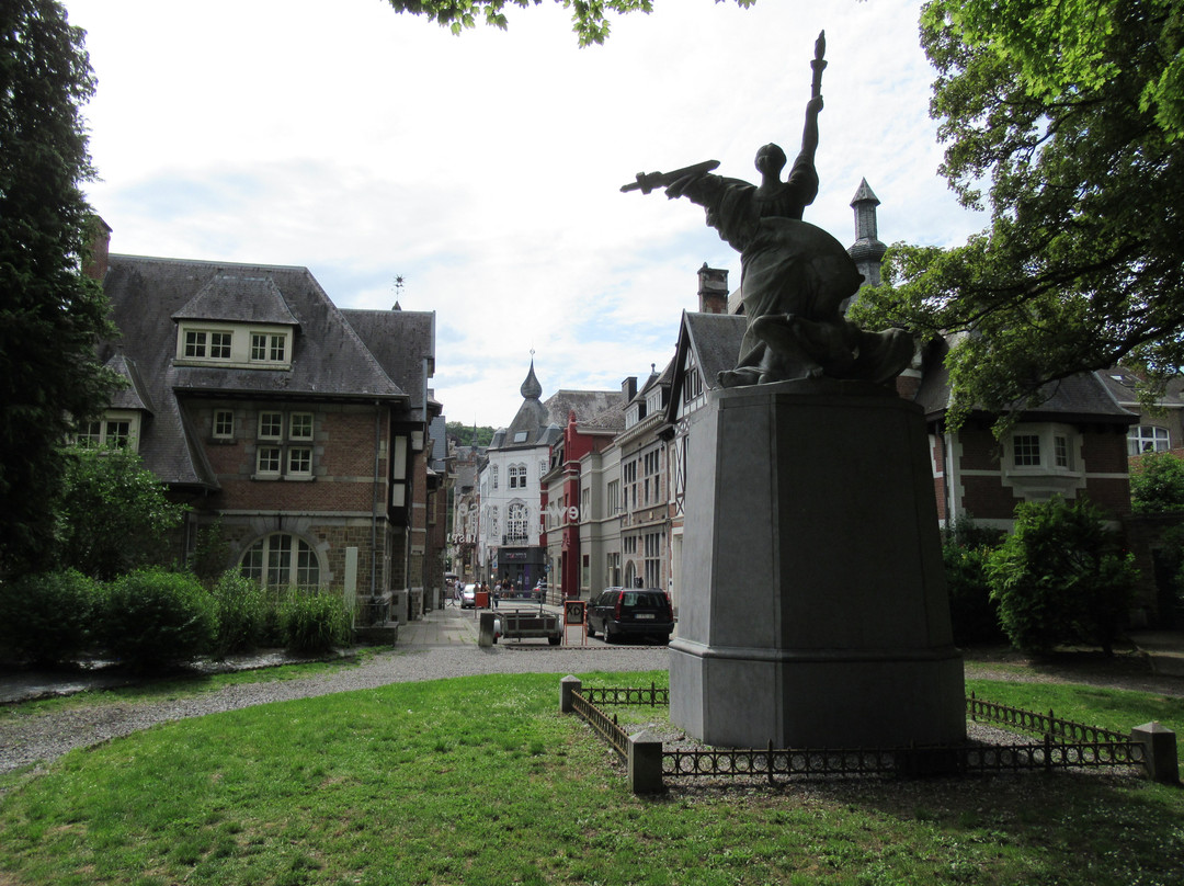 Le Triomphe De La Lumière