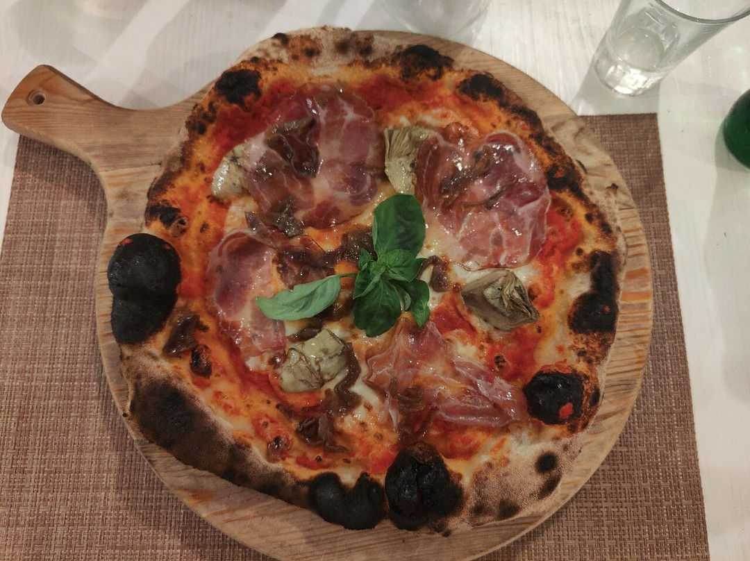 Alliste餐馆和美食-Frisara