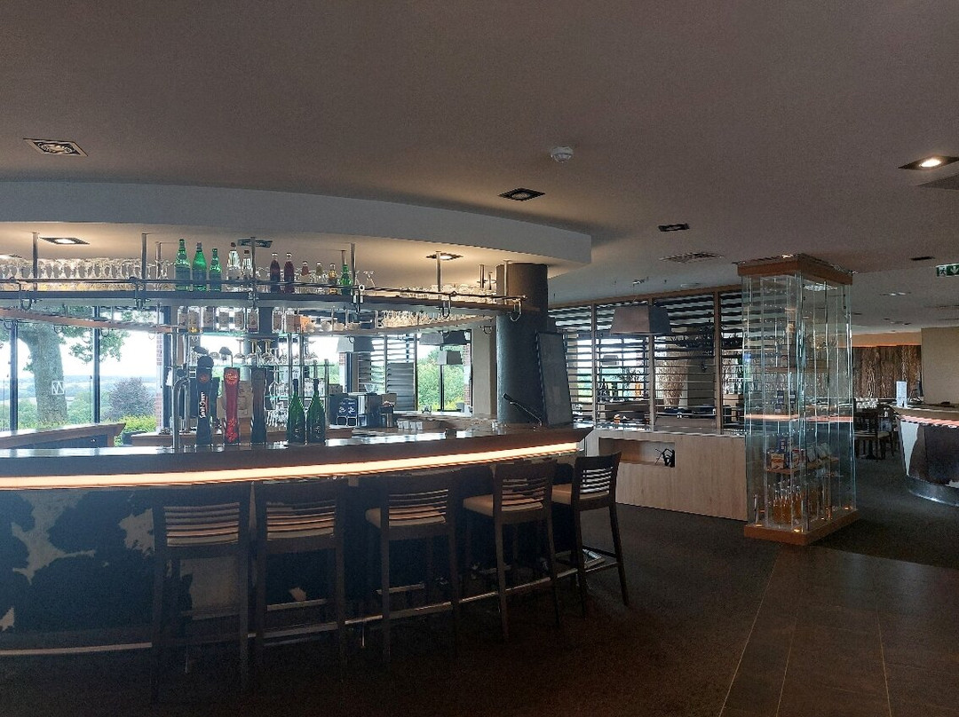 纳佳地高尔夫酒店主图