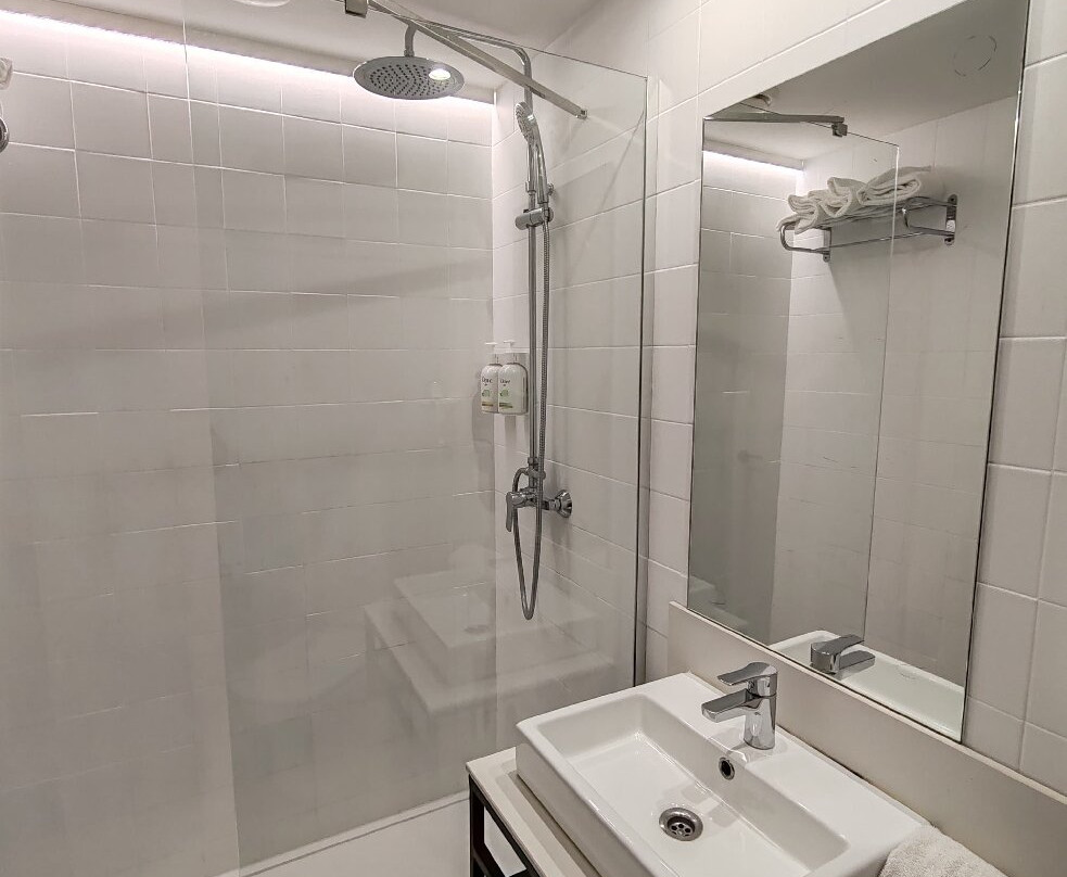 B&B HOTEL Figueres主图