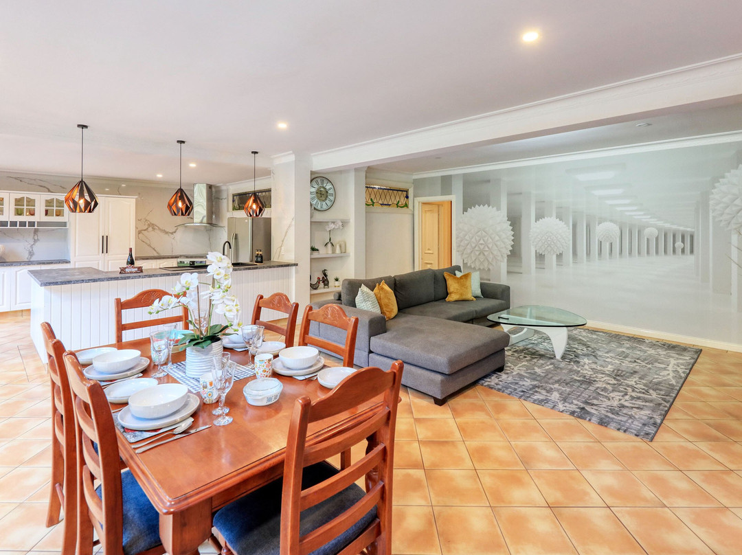 Mt Tamborine Stonehaven Guest House主图