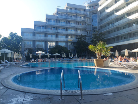 皮尔拉酒店主图