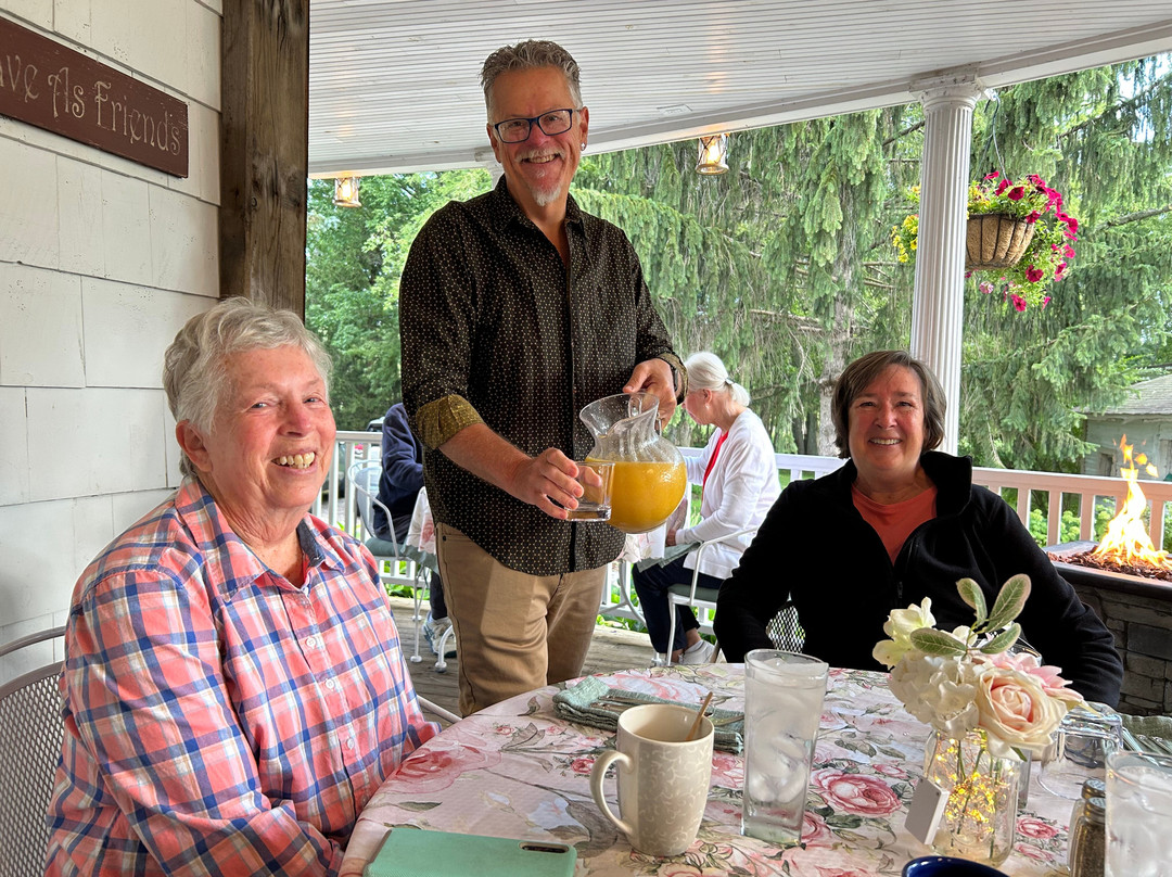 Martha's Vineyard Bed & Breakfast主图