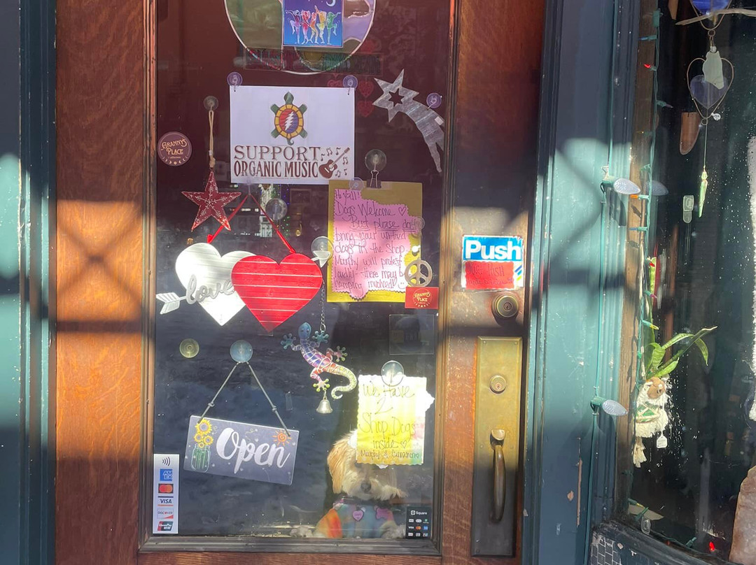 Granny's Place & ApotheCarrie-尤里卡斯普林斯必去景点