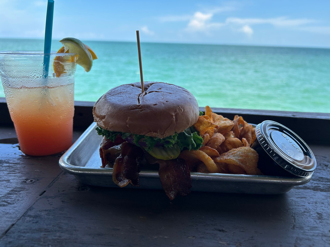 Rikki Tiki Tavern-可可海滩必去景点