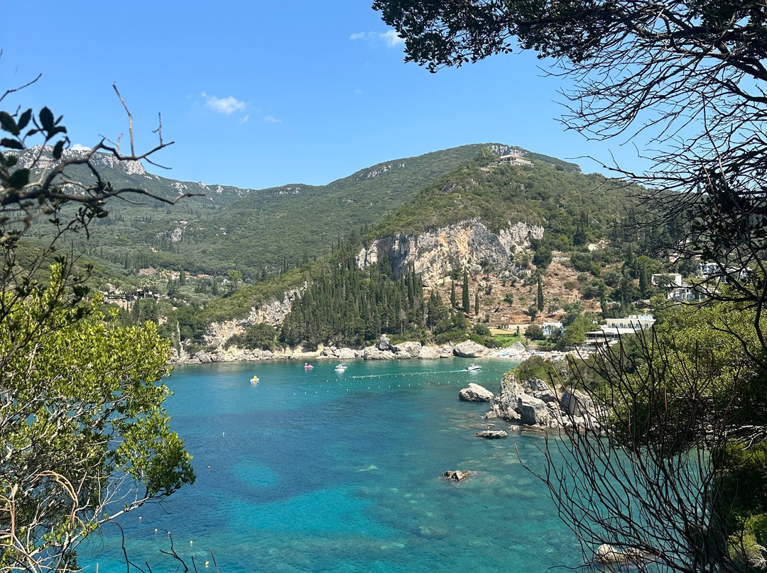 Rovinia Beach-Paleokastritsa必去景点