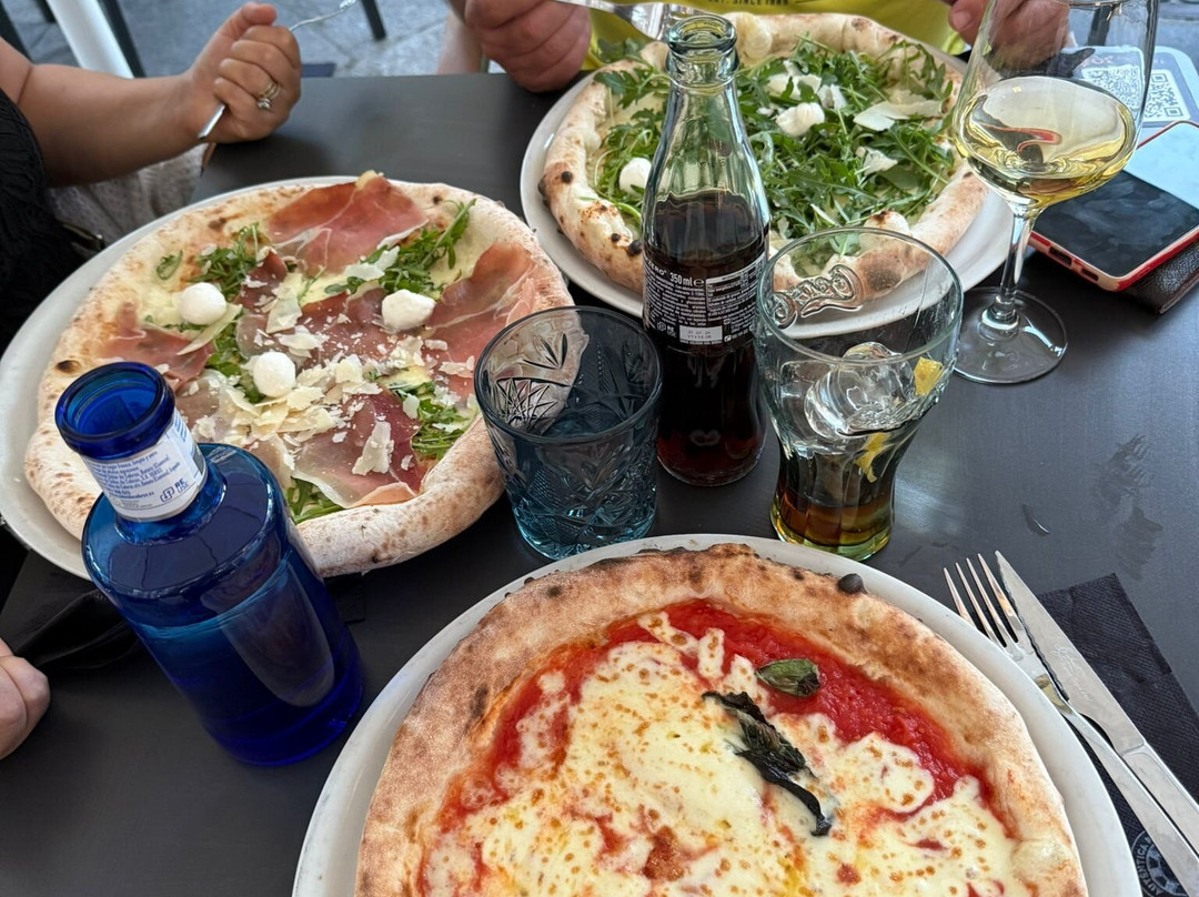 Five Napoli Pizza
