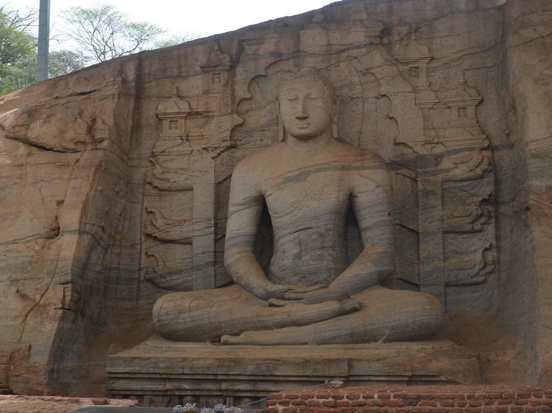 Gal Vihara-波隆纳鲁瓦必去景点