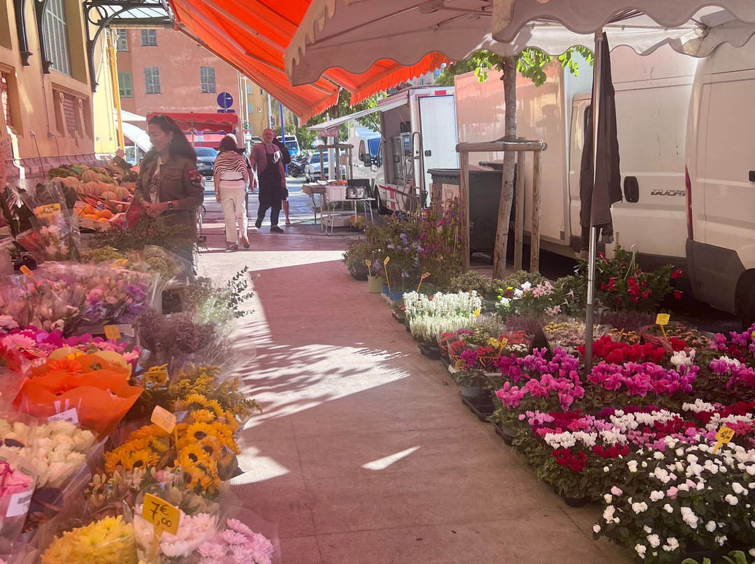 Marche des Halles de Menton-芒通必去景点