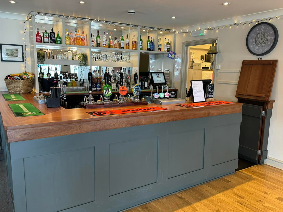 Moss and Co at Broadlands