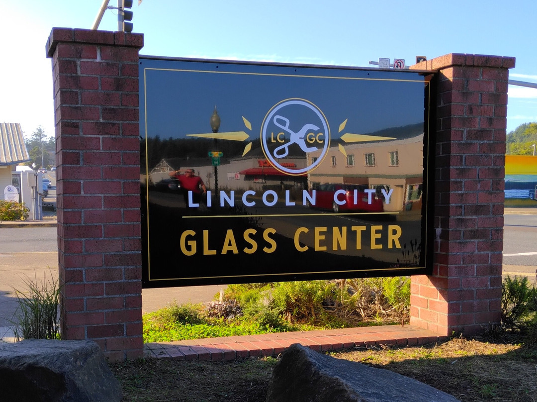 珍妮佛-西尔斯玻璃艺术工作室-林肯城必去景点