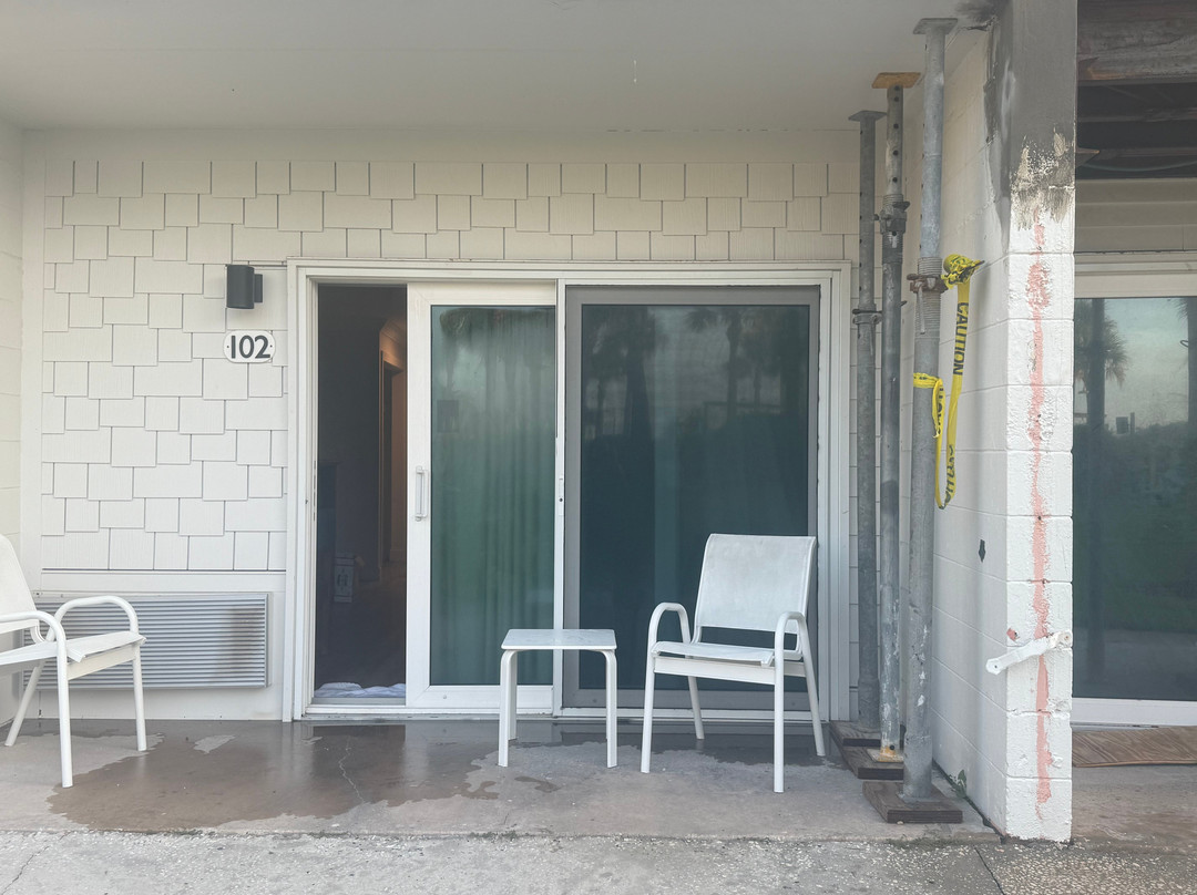 Seahorse Oceanfront Inn主图