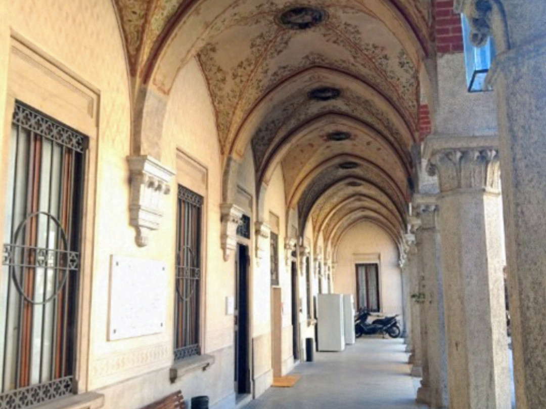Palazzo Malinverni-莱尼亚诺必去景点