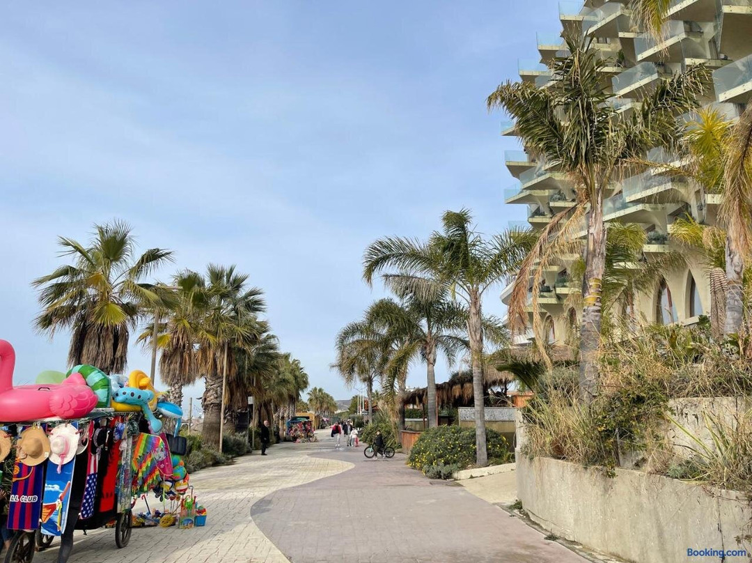 Sea View - Meteor Apartments