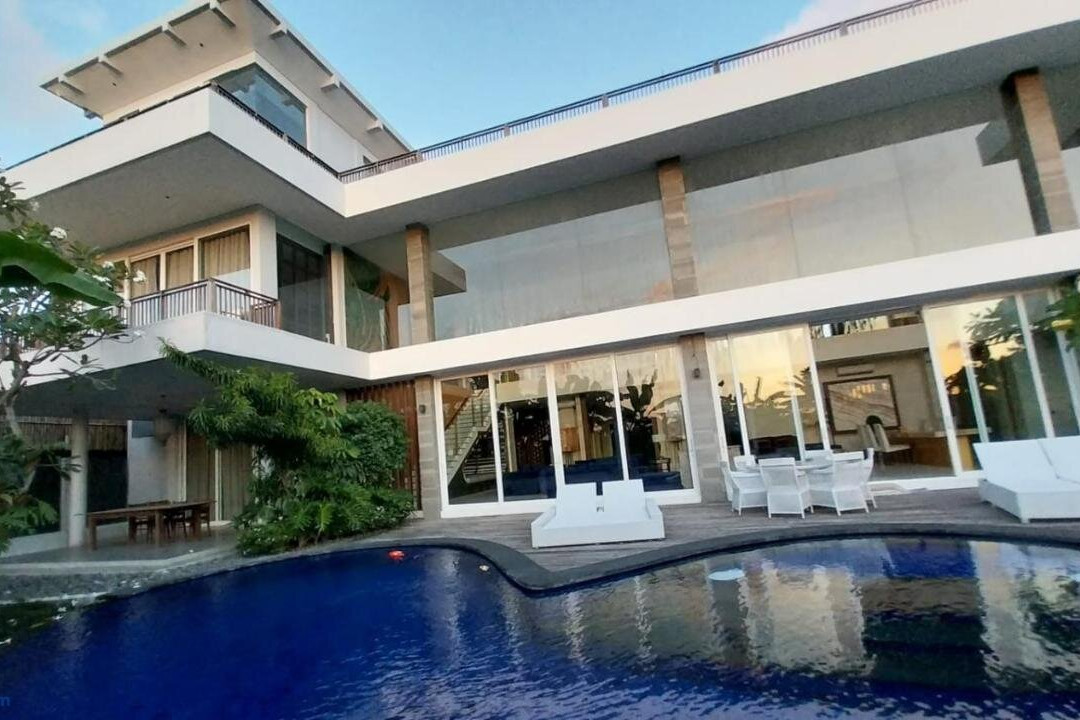 Athaya Mansion