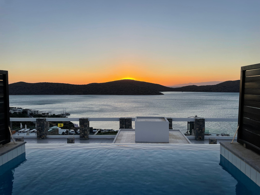 Royal Marmin Bay Boutique & Art Hotel主图