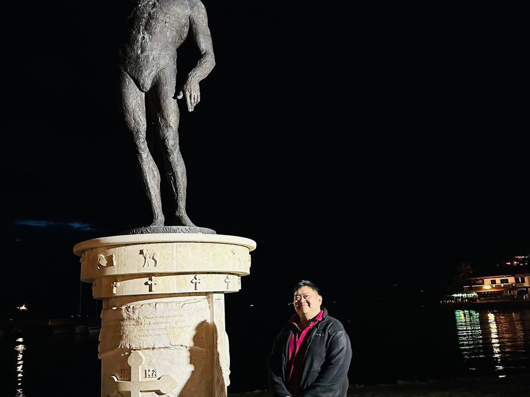 Catcher Of A Cross Monument-奥赫里德必去景点
