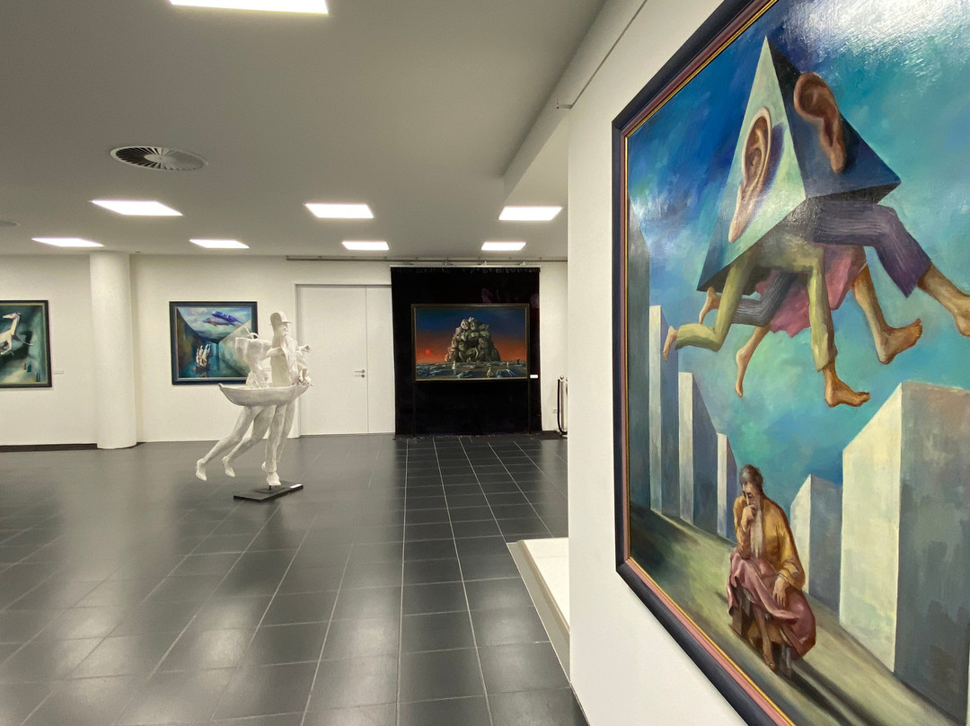 LETTL-Museum für surreale Kunst-奥格斯堡必去景点