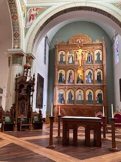 阿西西圣法兰西斯大教堂-圣菲必去景点