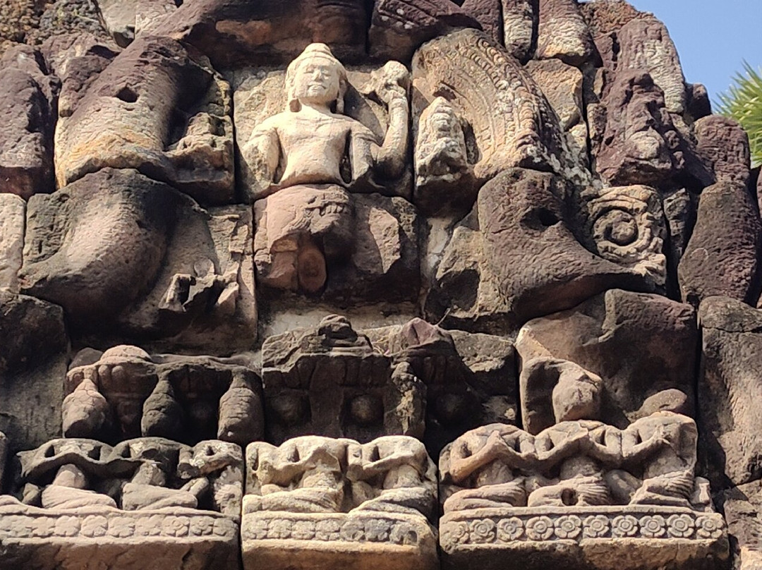 Prang Ku-猜也蓬必去景点