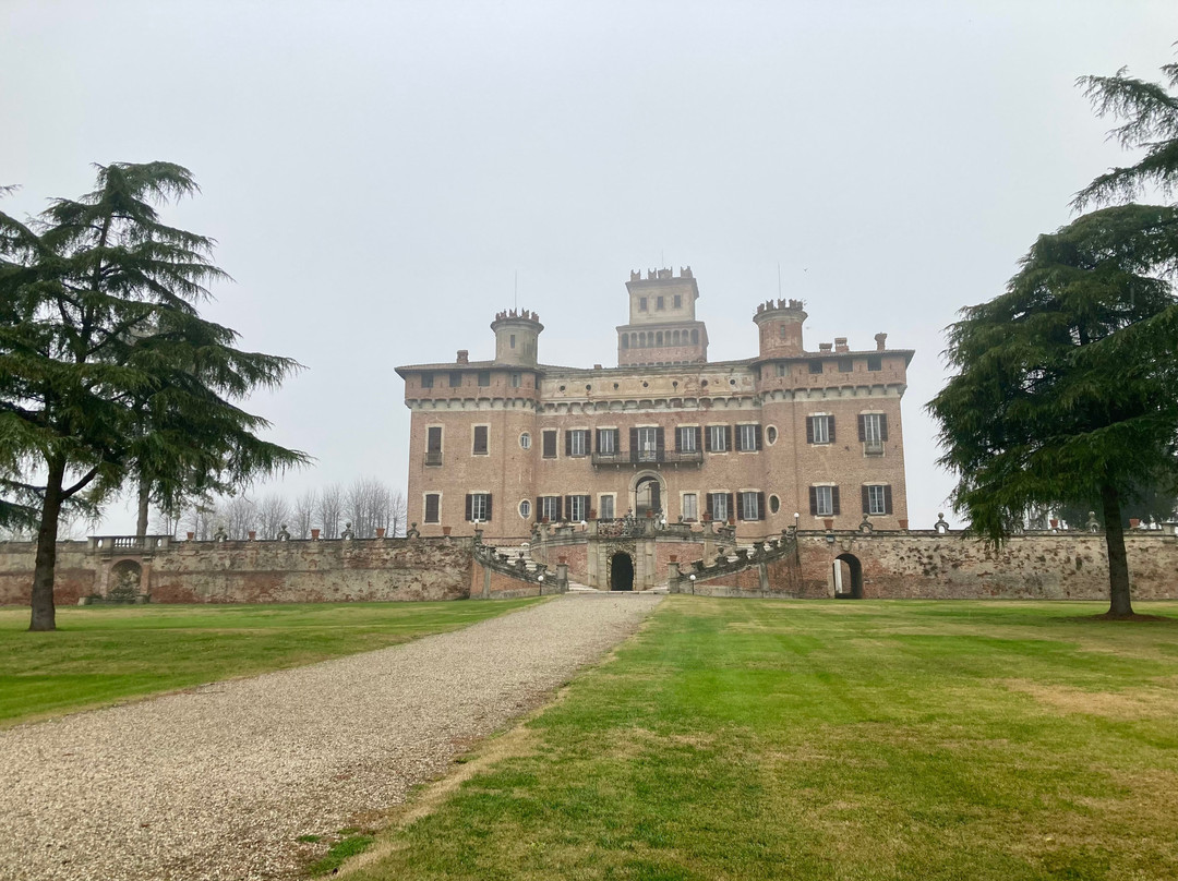 Castello Di Chignolo Po-Chignolo Po必去景点